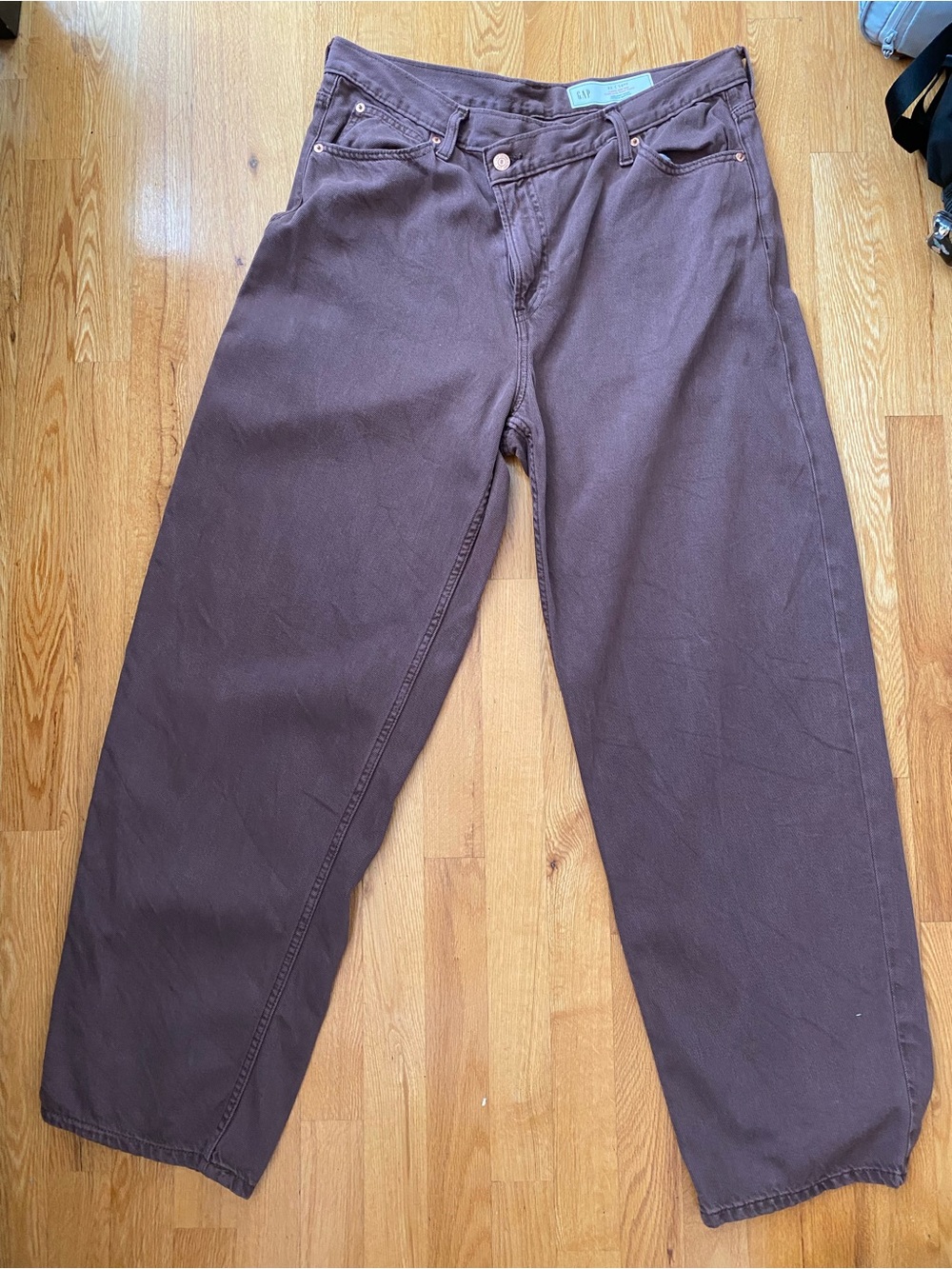 Gap Barrel High Rise Ultrasoft Denim